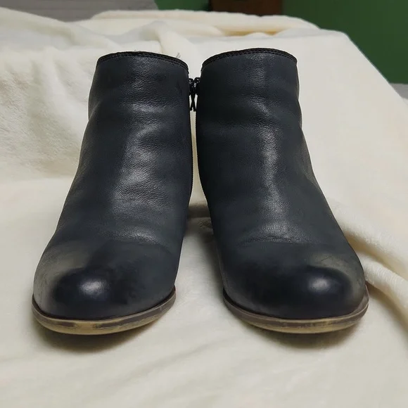 Lucky Brand Banterr 2 Fleece Lined Boots - Picture 3 of 8